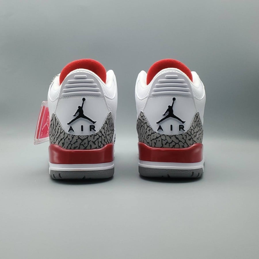 Air Jordan 3 Retro