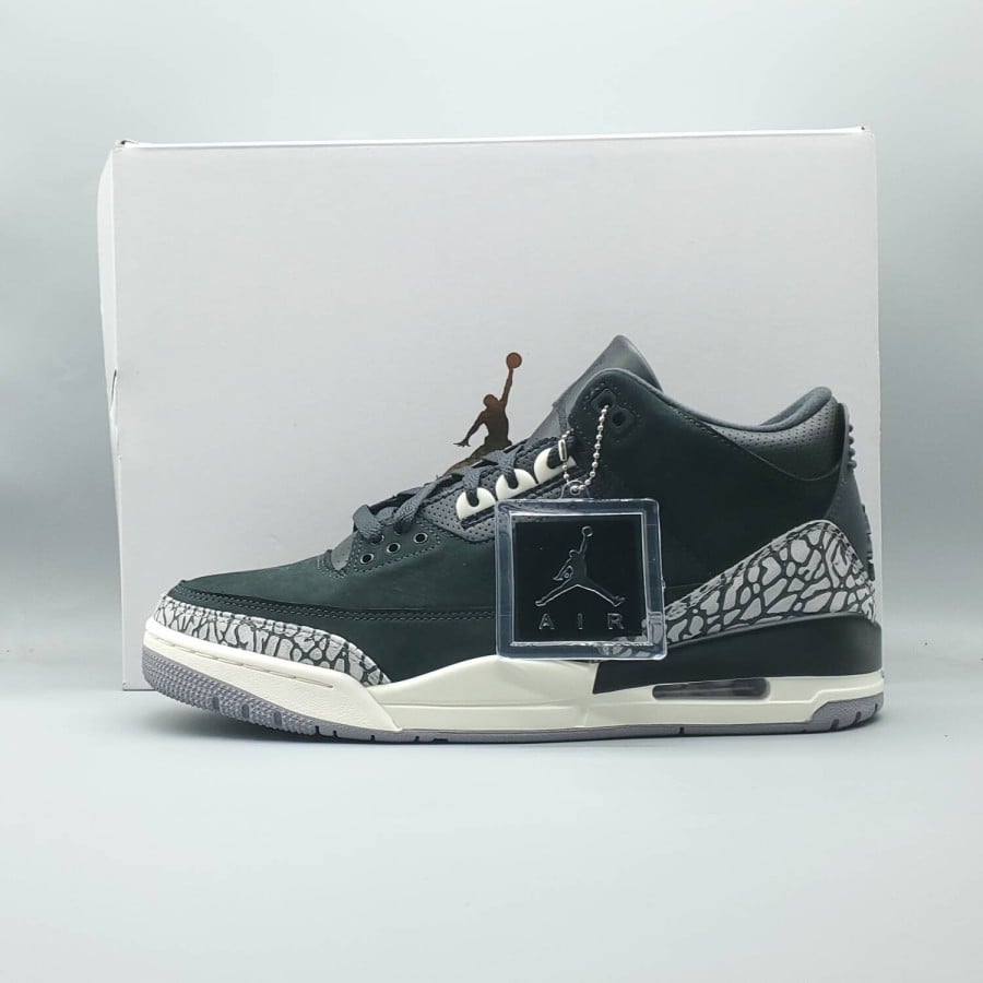 Wmns Air Jordan 3 Retro