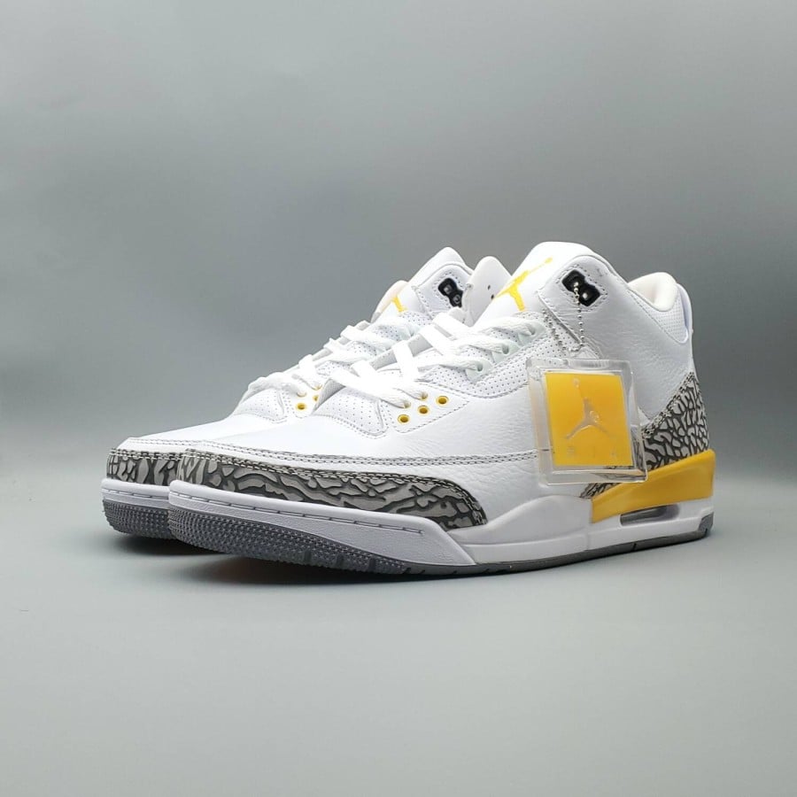 Wmns Air Jordan 3 Retro
