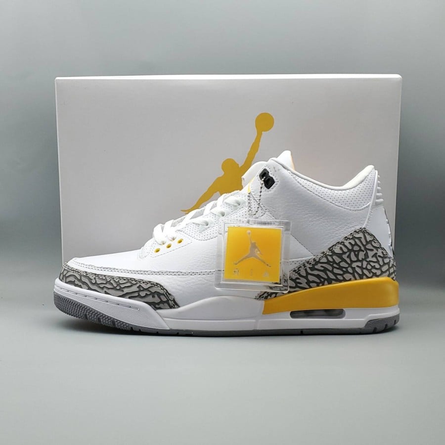Wmns Air Jordan 3 Retro