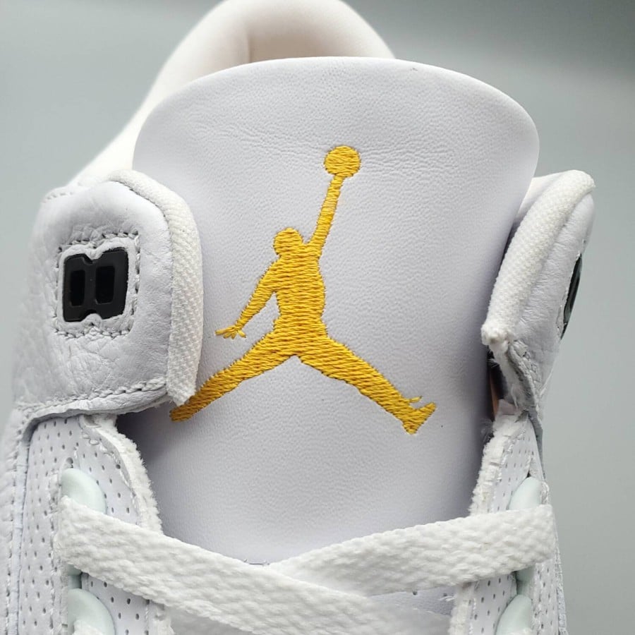 Wmns Air Jordan 3 Retro 