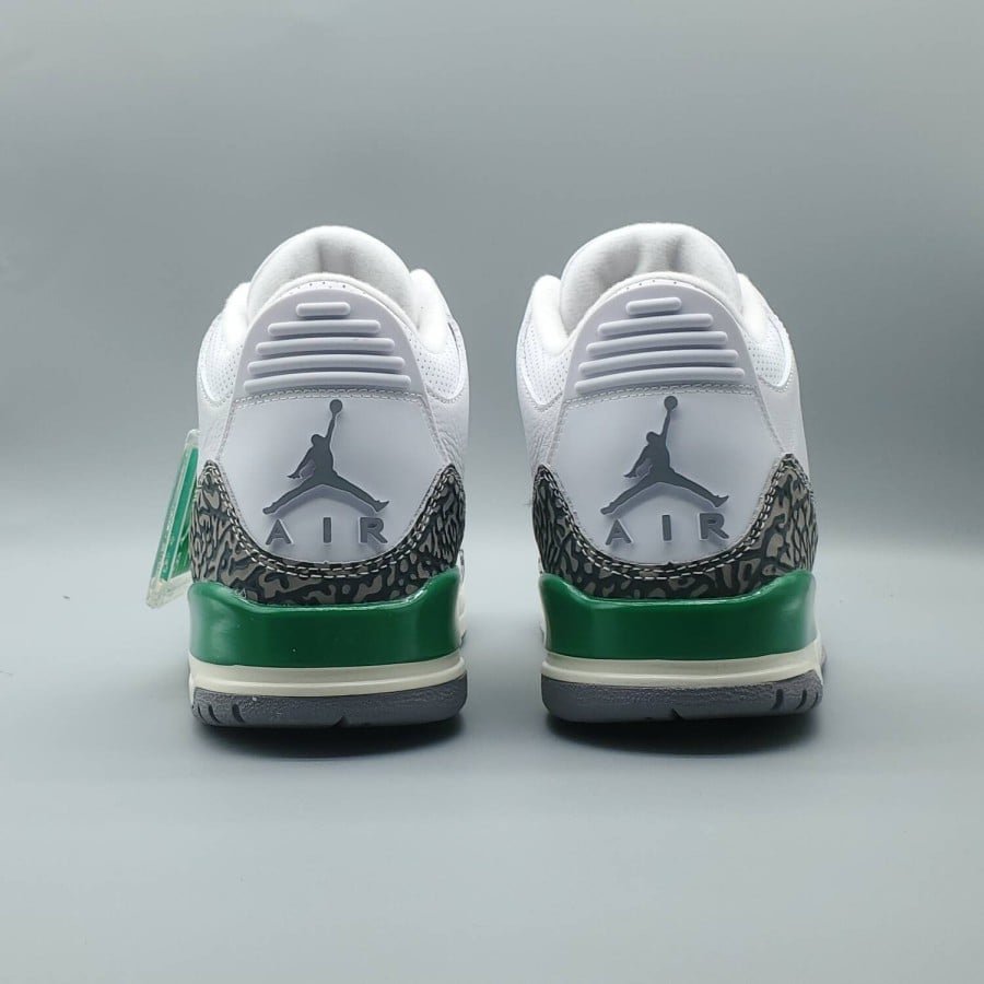Wmns Air Jordan 3 Retro