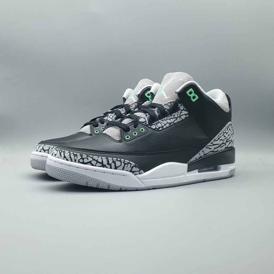 Air Jordan 3 Retro