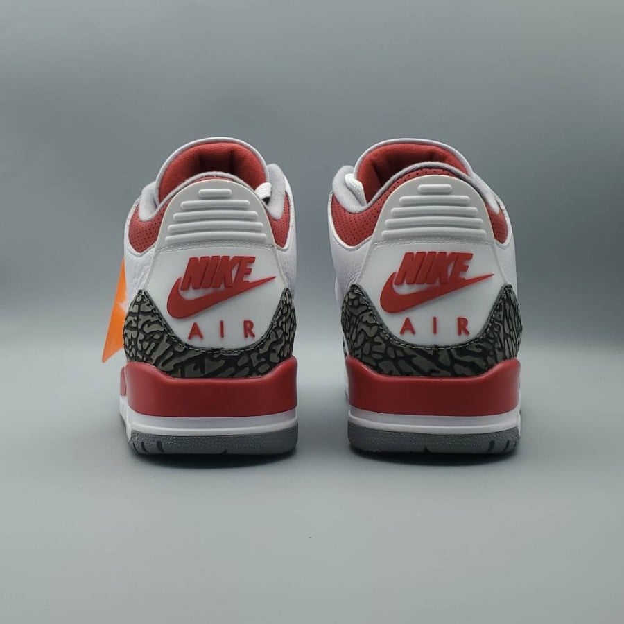 Air Jordan 3 Retro