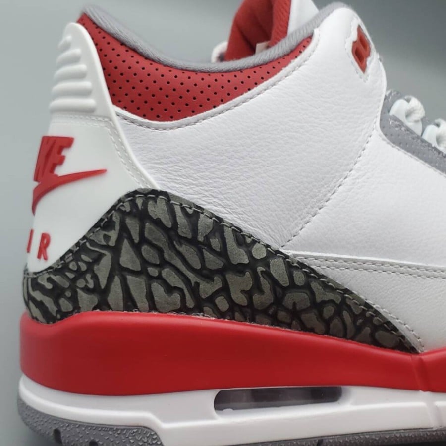 Air Jordan 3 Retro