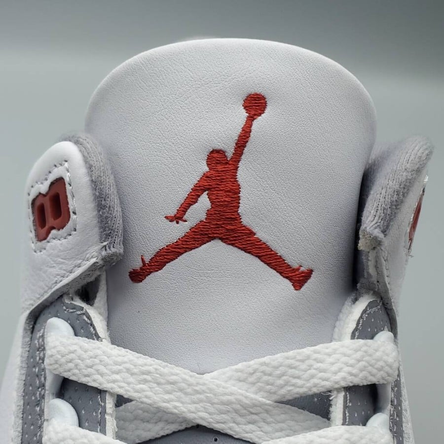 Air Jordan 3 Retro