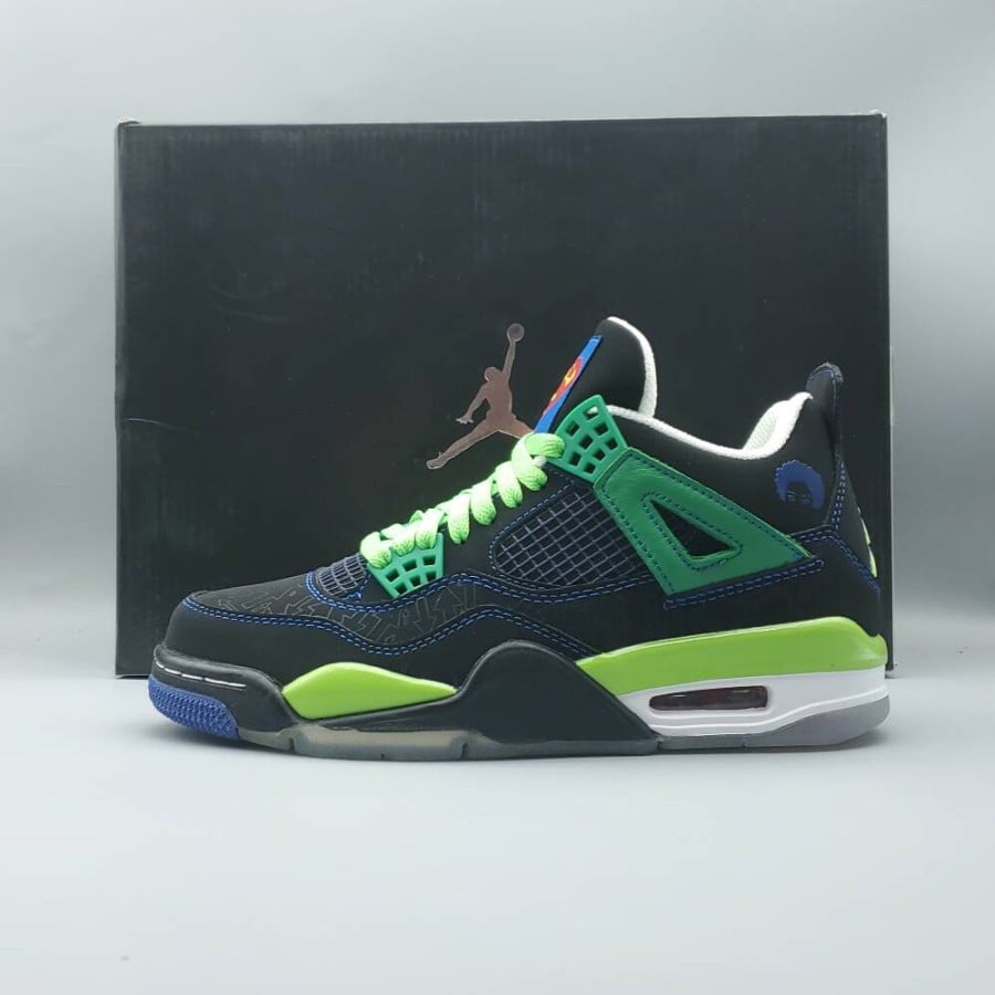 Air Jordan 4 Retro 
