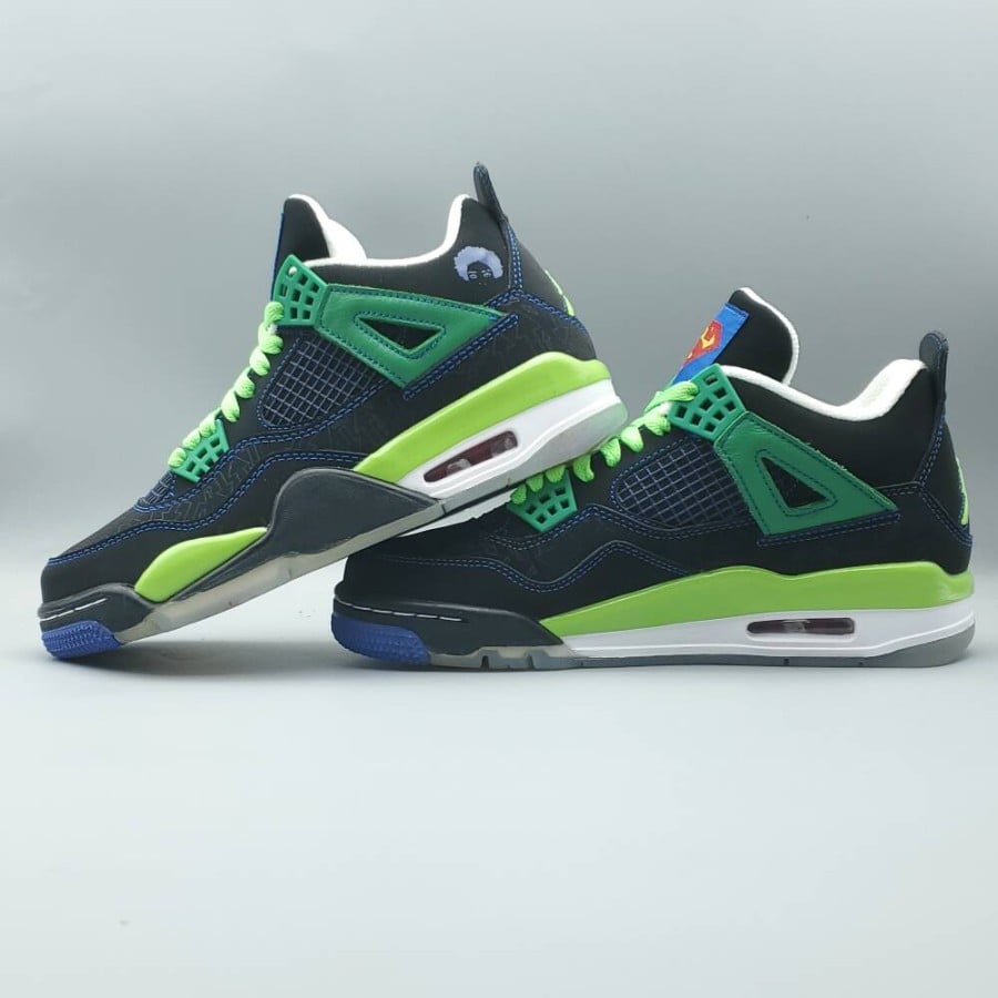 Air Jordan 4 Retro 