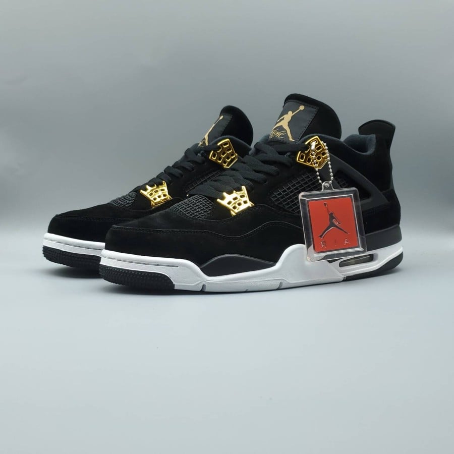 Air Jordan 4 Retro