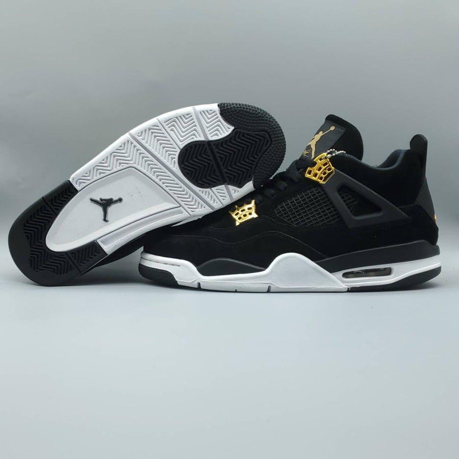 Air Jordan 4 Retro
