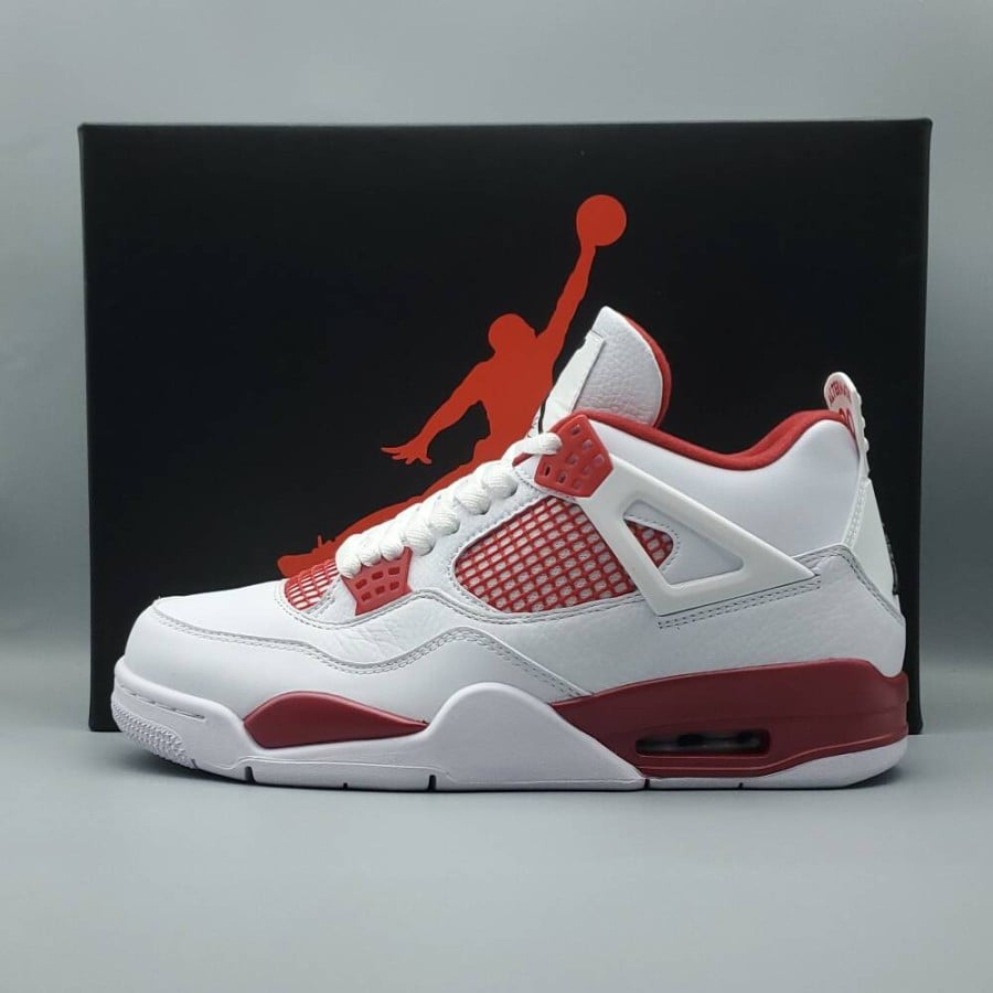 Air Jordan 4 Retro 