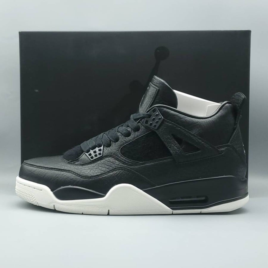 Air Jordan 4 Retro PRM 
