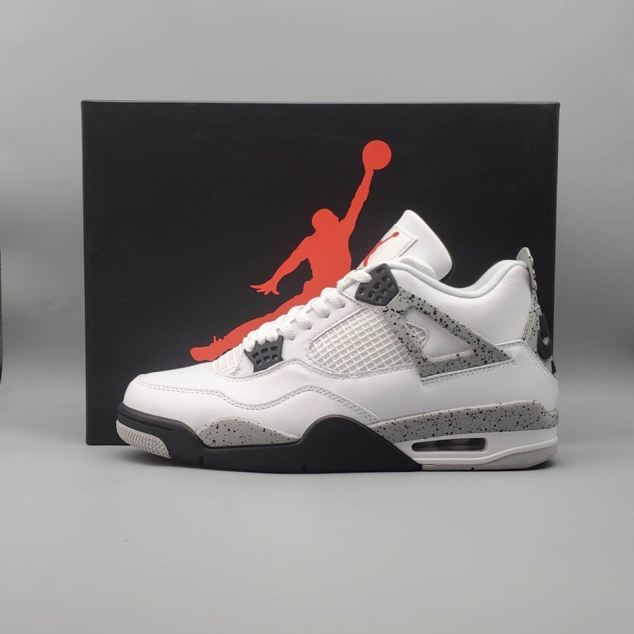 Air Jordan 4 Retro OG