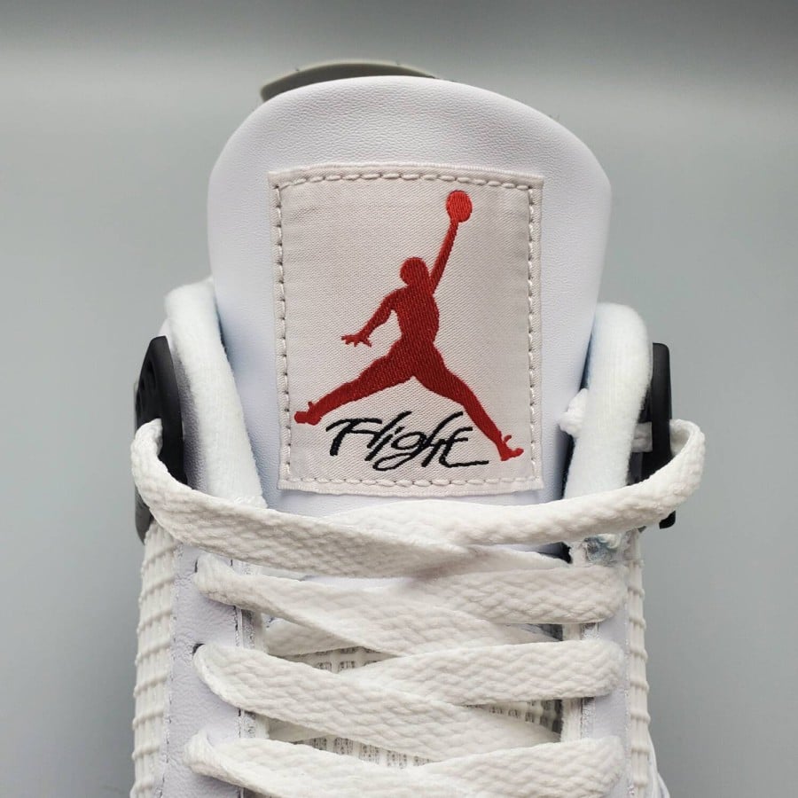 Air Jordan 4 Retro OG