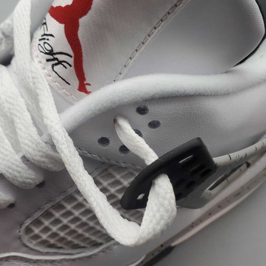Air Jordan 4 Retro OG