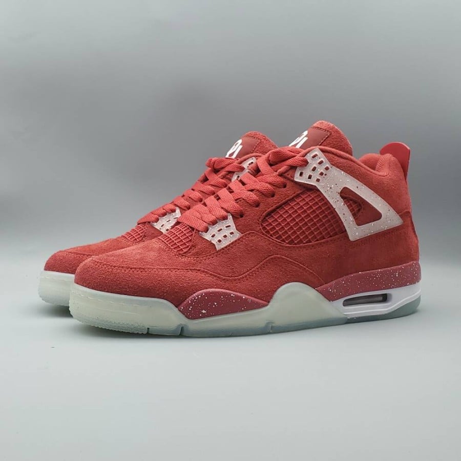 Air Jordan 4 Retro