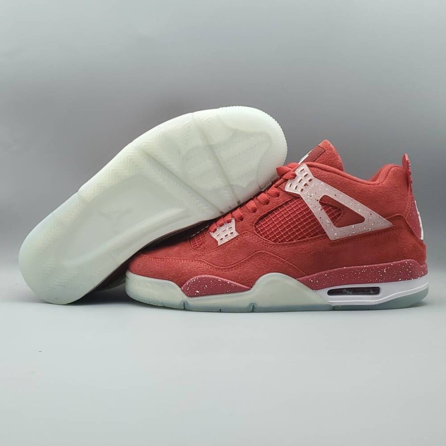Air Jordan 4 Retro