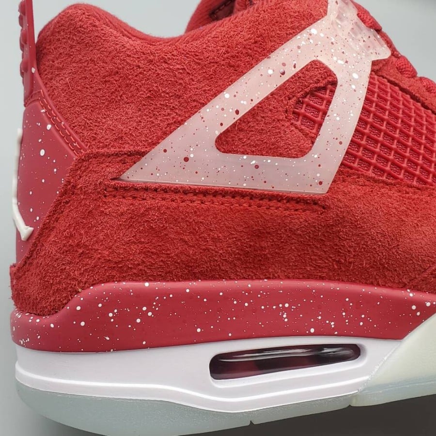Air Jordan 4 Retro