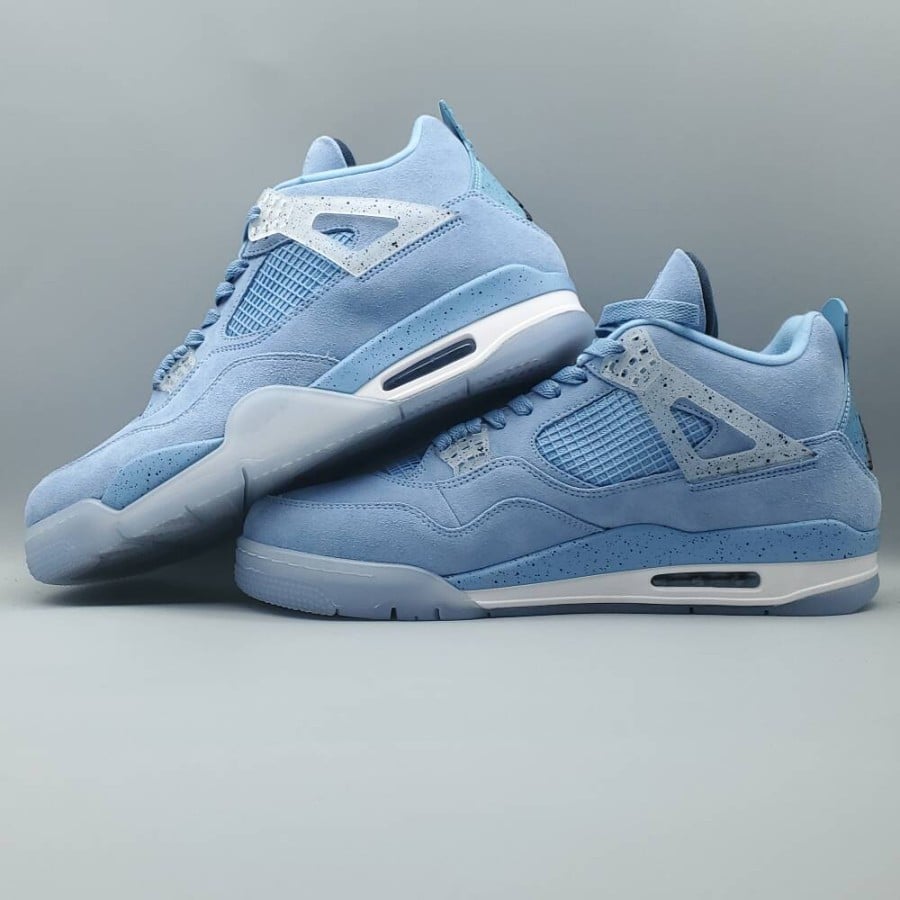 Air Jordan 4 Retro
