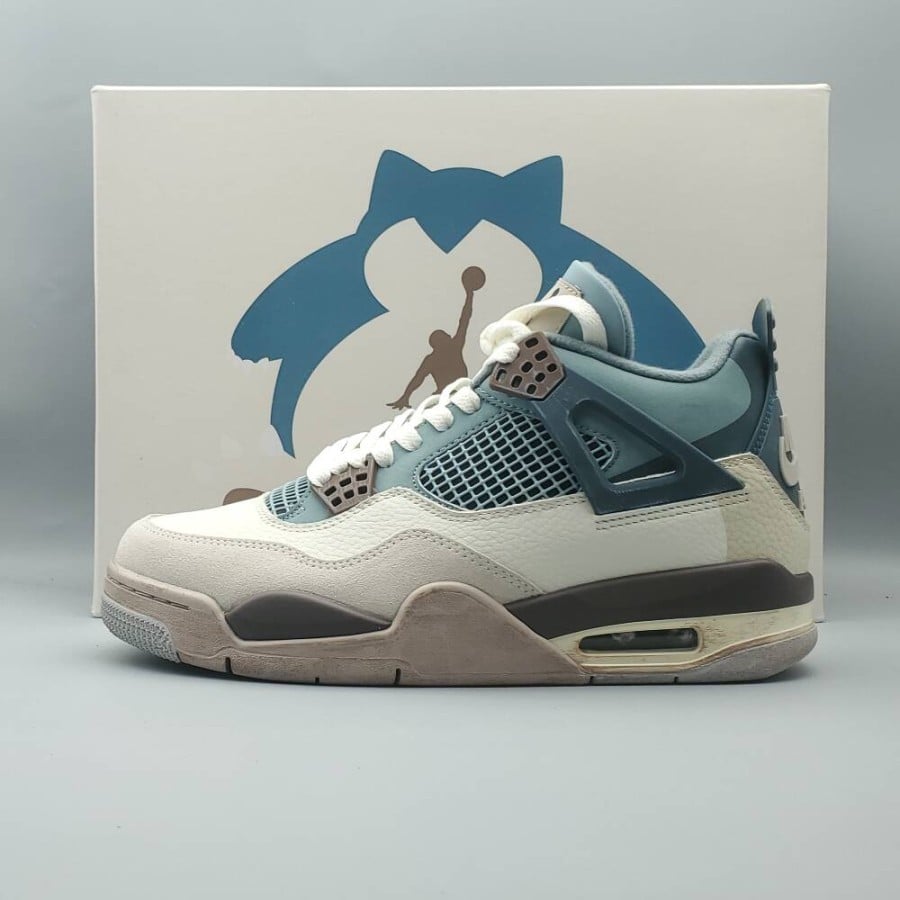 Air Jordan 4