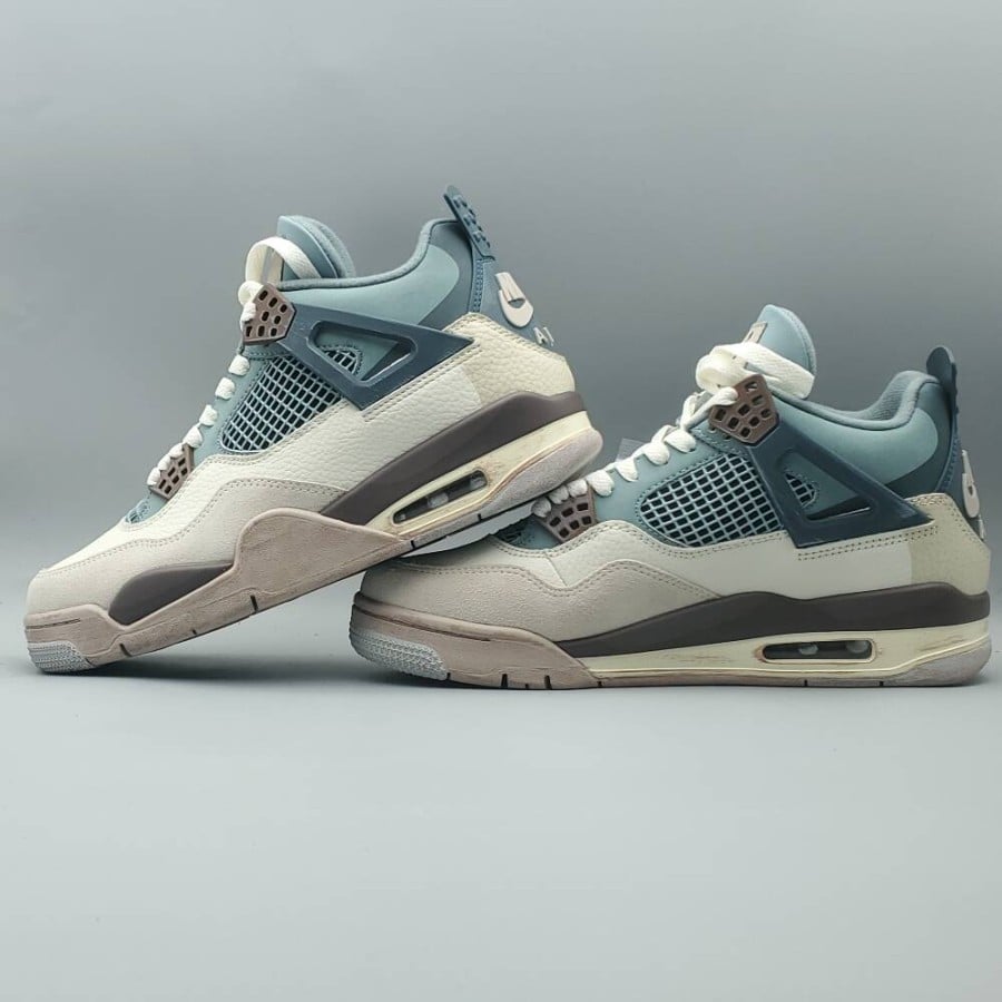 Air Jordan 4