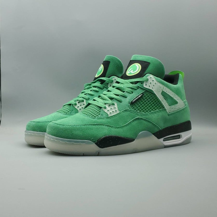 Mark Wahlburg x Air Jordan 4 Retro