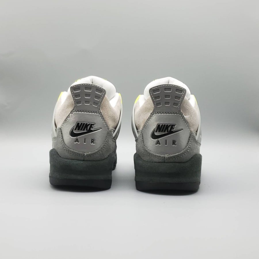 Air Jordan 4 Retro SE