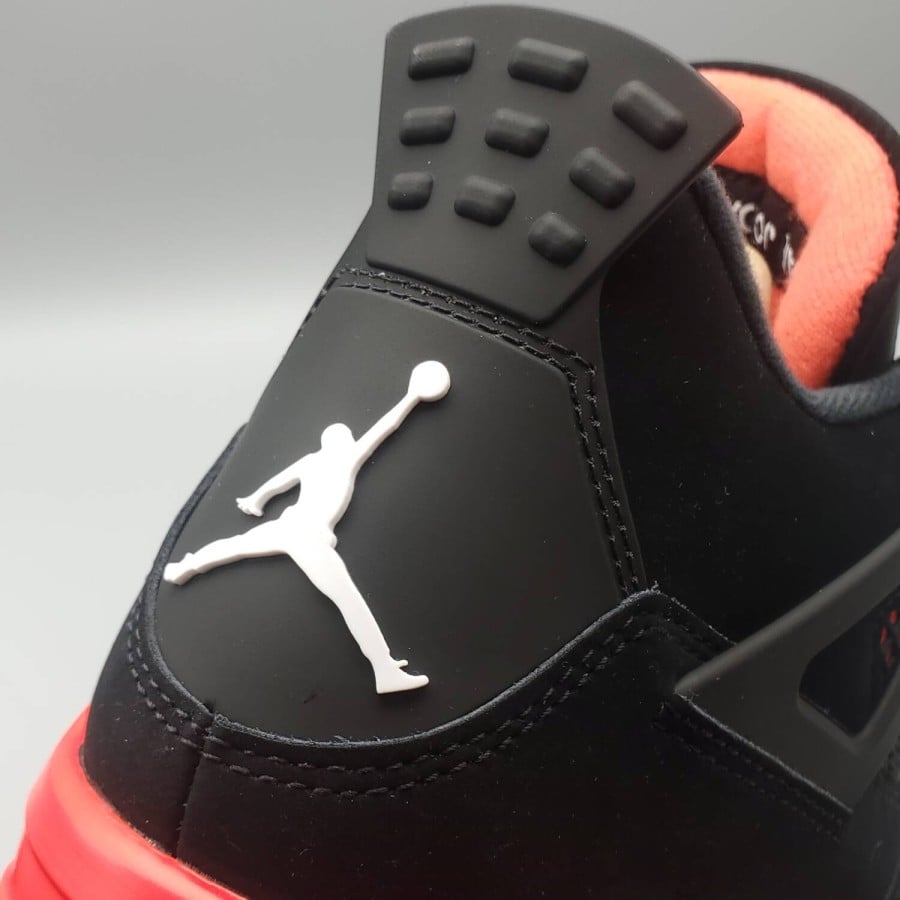 Air Jordan 4 Retro