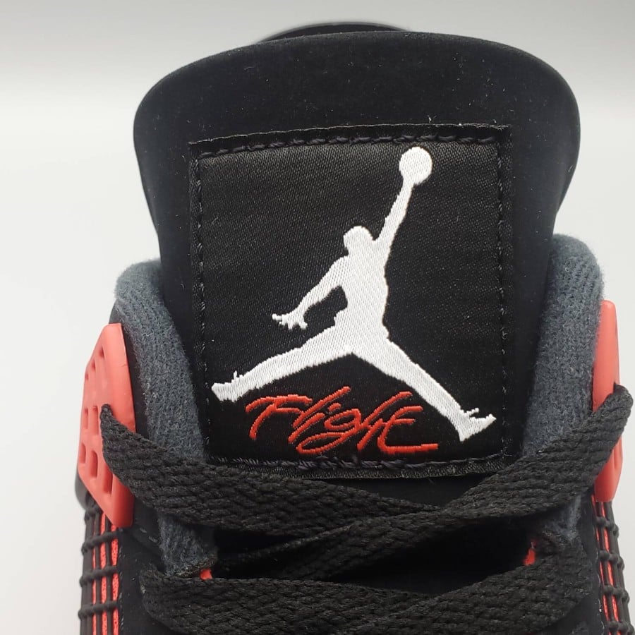 Air Jordan 4 Retro