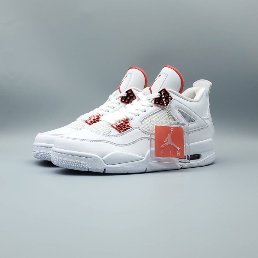 Air Jordan 4 Retro