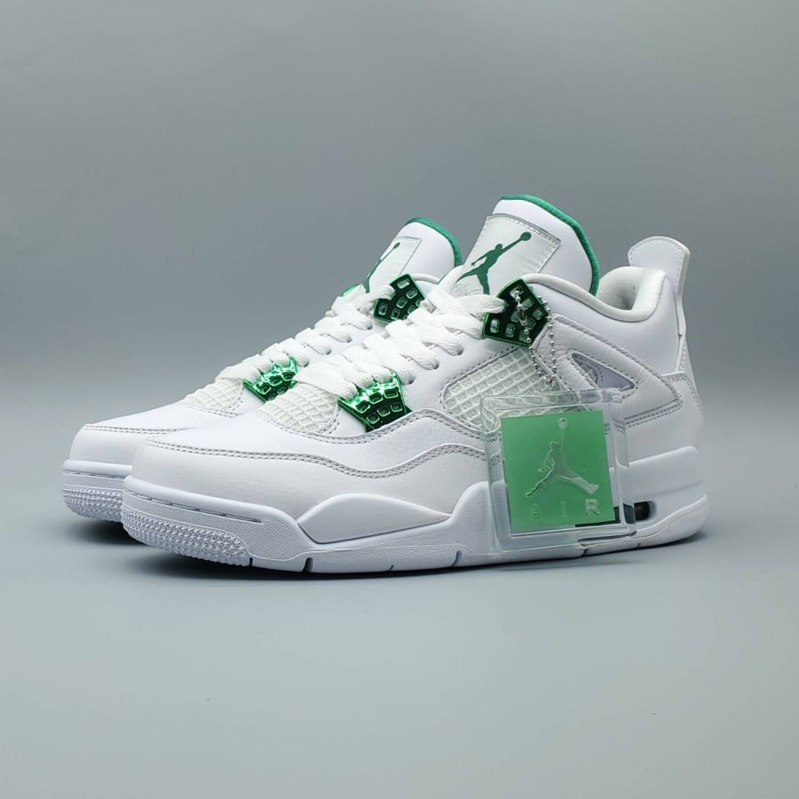 Air Jordan 4 Retro
