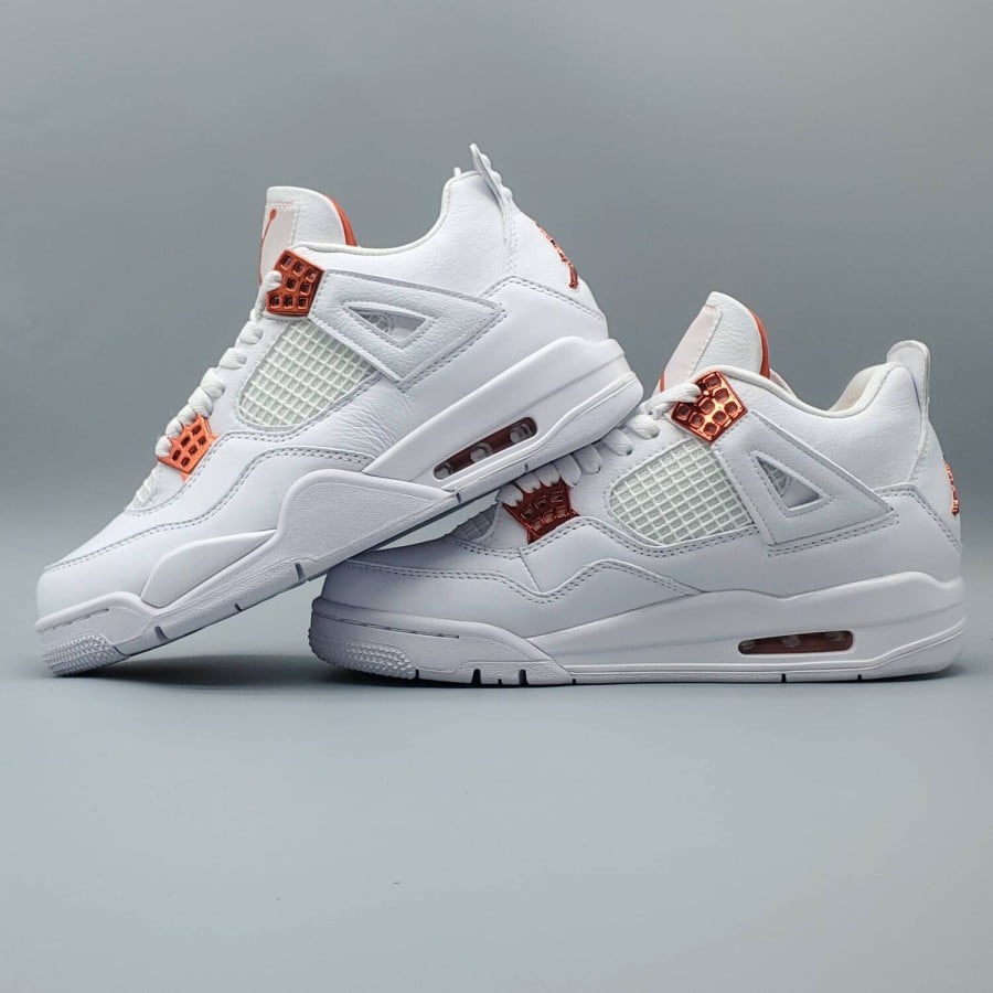 Air Jordan 4 Retro
