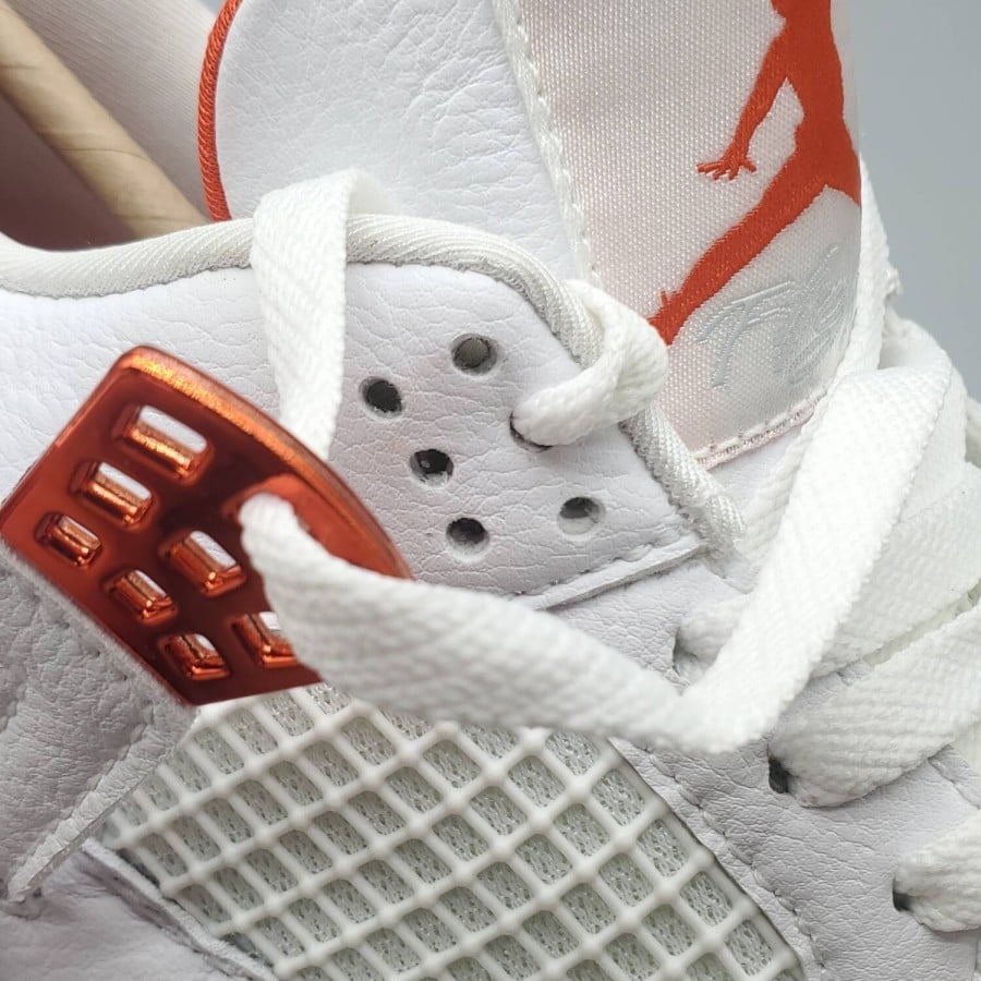 Air Jordan 4 Retro
