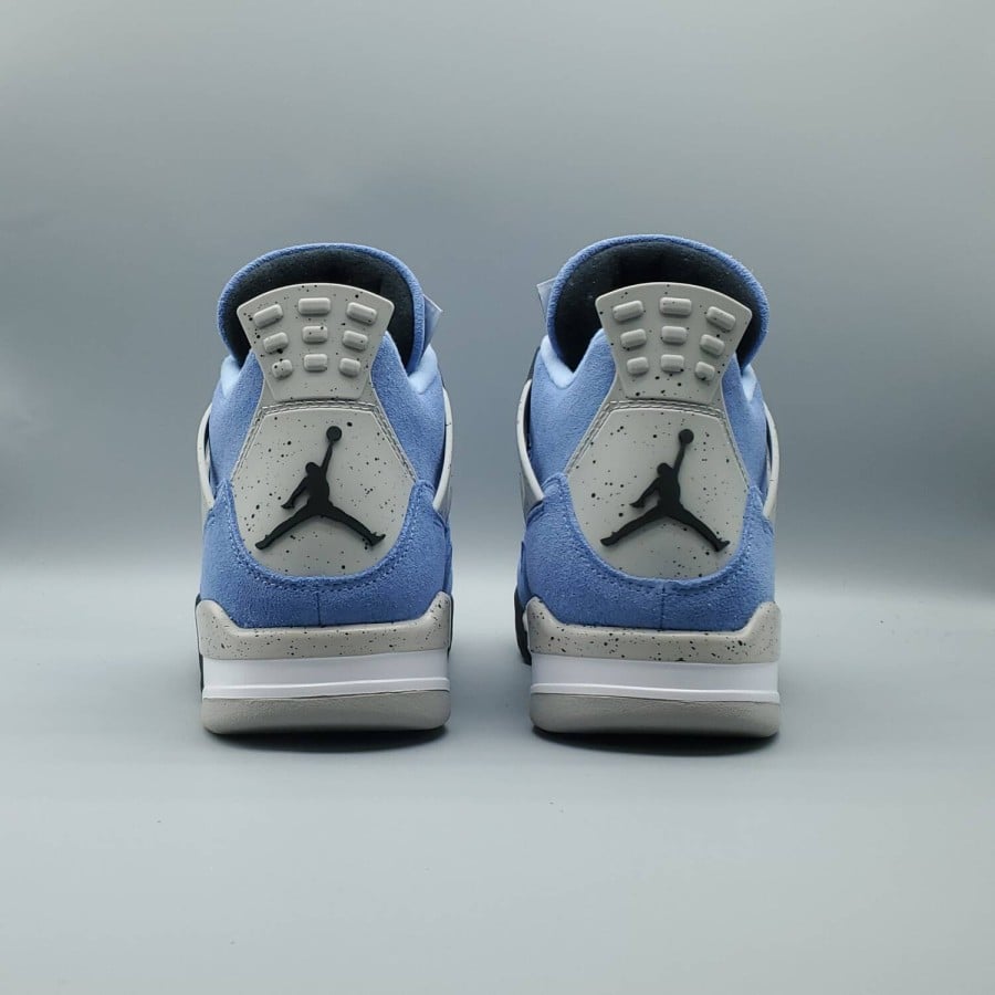 Air Jordan 4 Retro