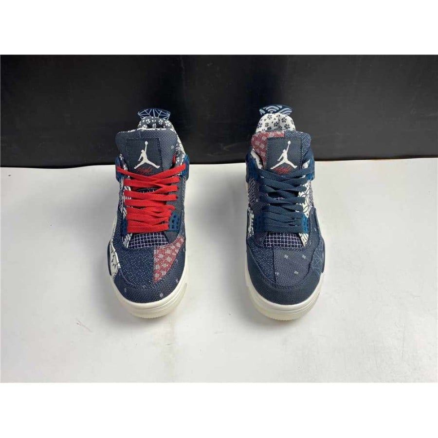 Air Jordan 4 Retro SE