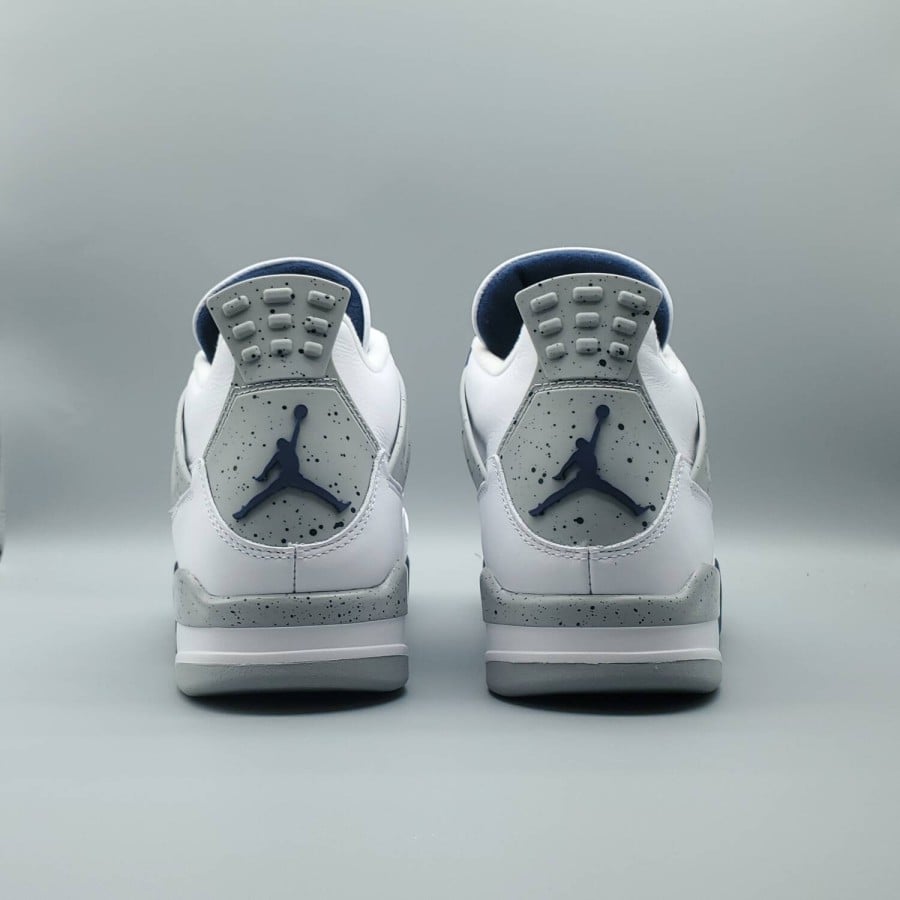 Air Jordan 4 Retro 
