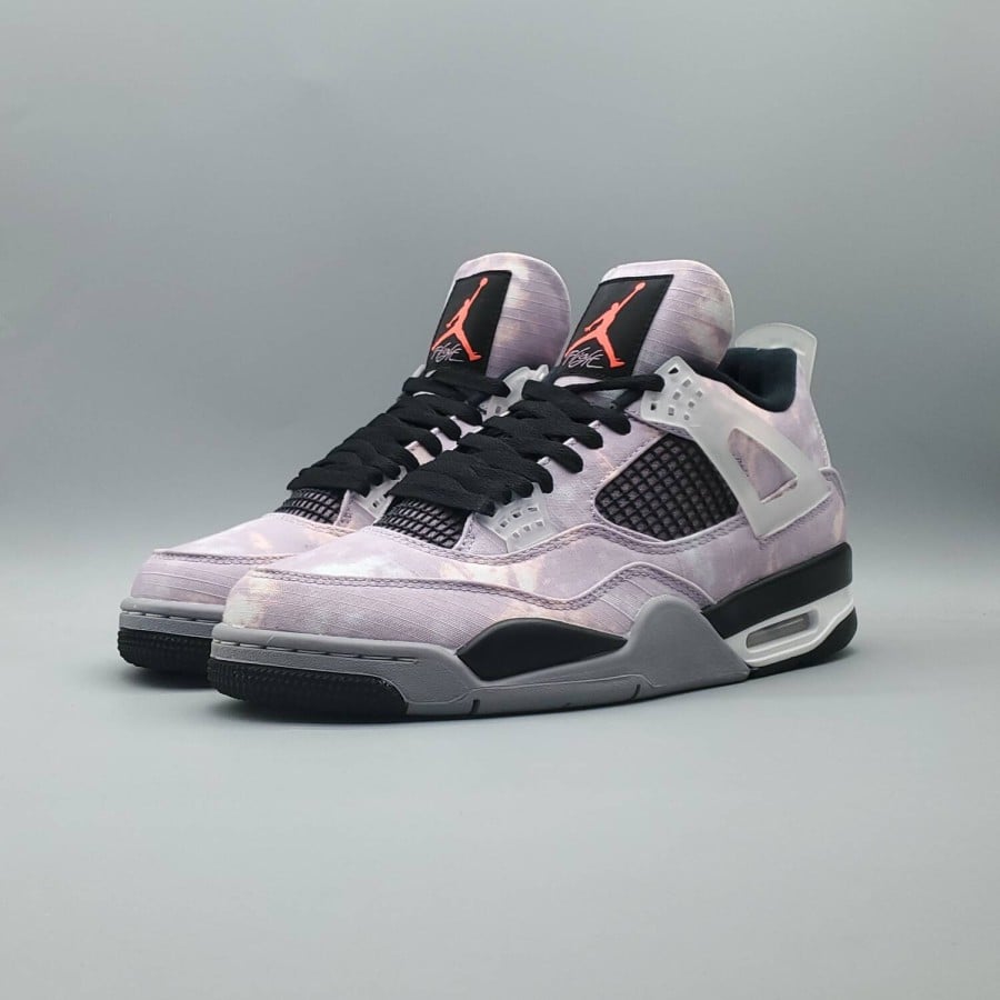 Air Jordan 4 Retro