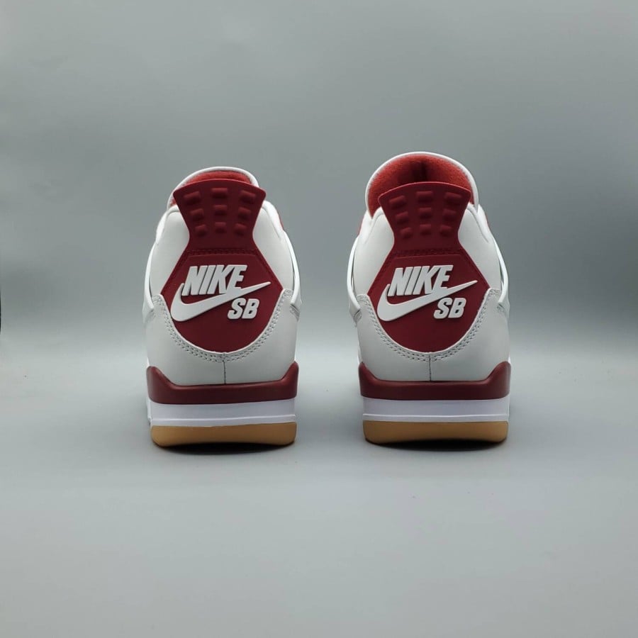 Nike SB x Air Jordan 4 Retro SP
