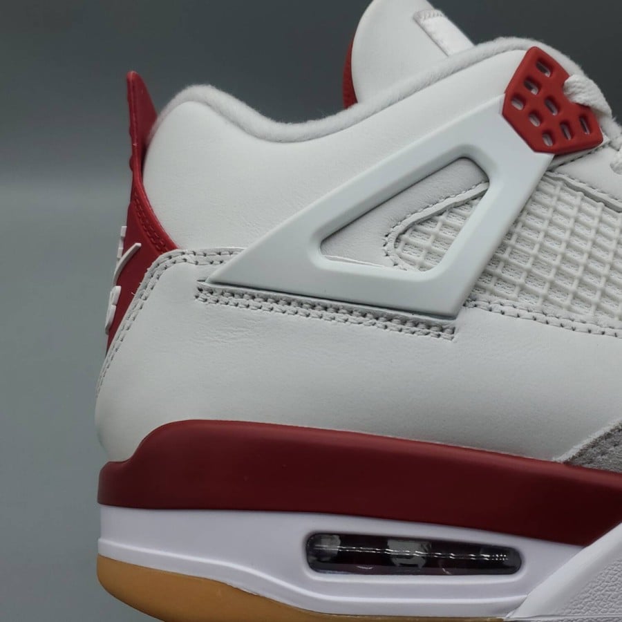 Nike SB x Air Jordan 4 Retro SP