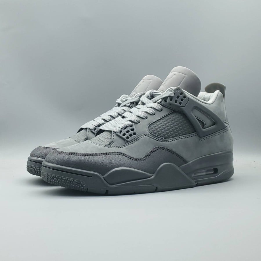 Air Jordan 4 Retro SE