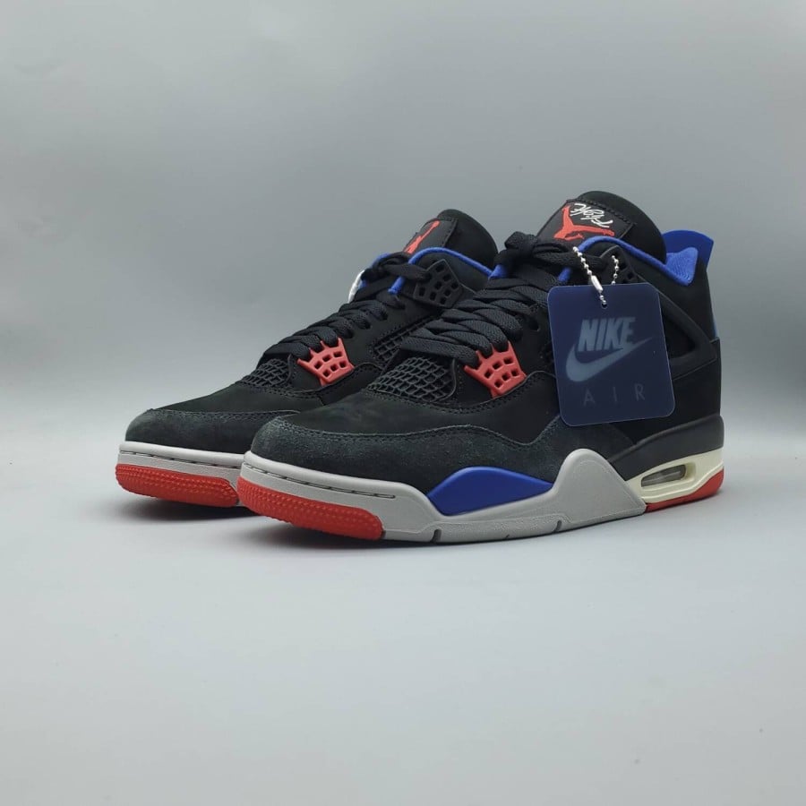 Air Jordan 4 Retro