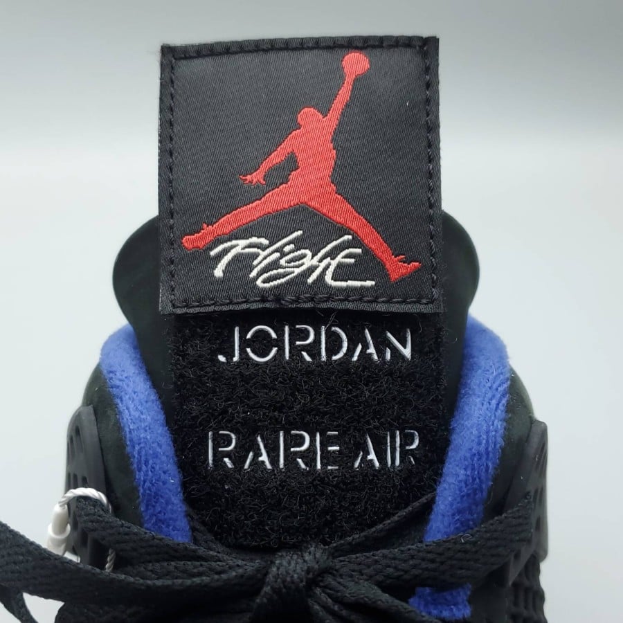 Air Jordan 4 Retro