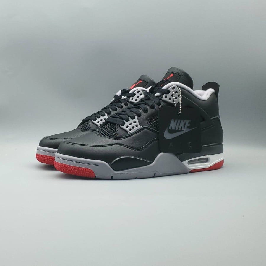 Air Jordan 4 Retro 
