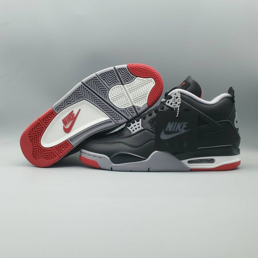 Air Jordan 4 Retro 