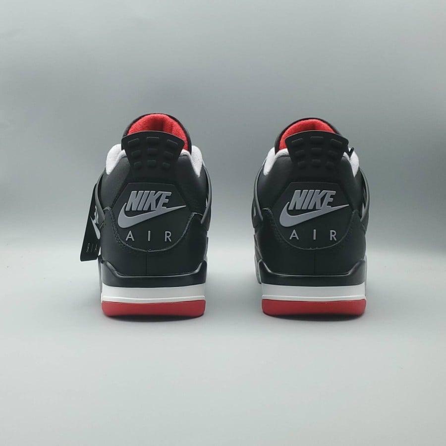 Air Jordan 4 Retro 
