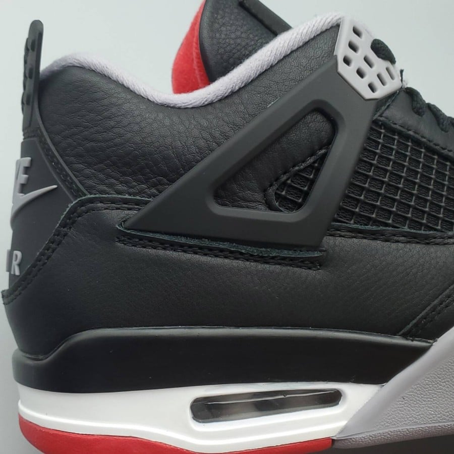 Air Jordan 4 Retro 