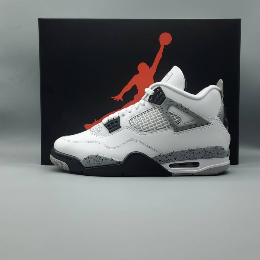 Air Jordan 4 Retro OG