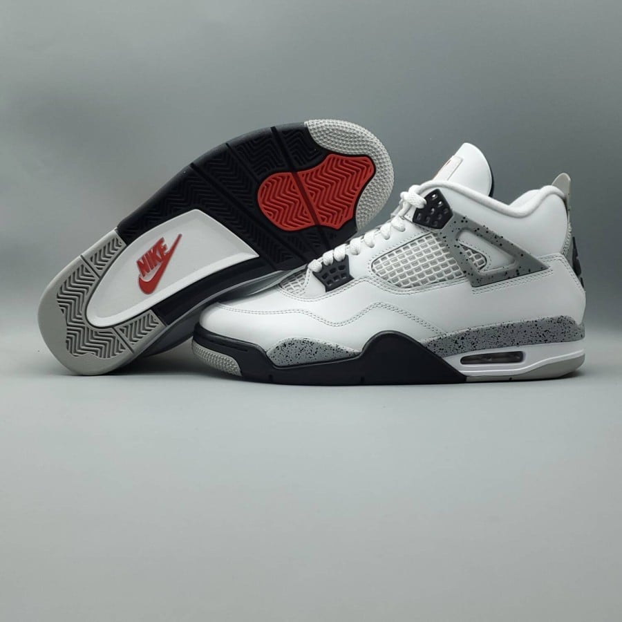 Air Jordan 4 Retro OG