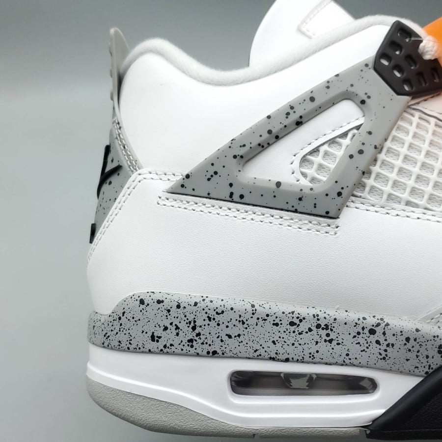 Air Jordan 4 Retro OG