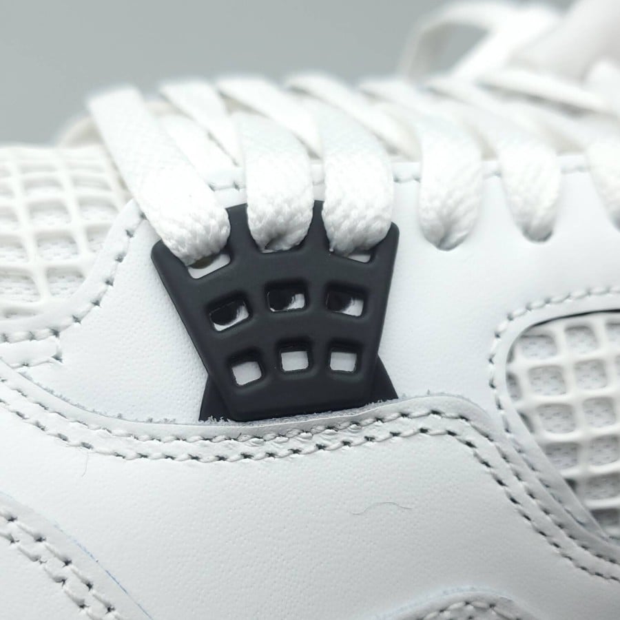 Air Jordan 4 Retro OG